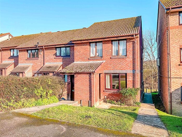 1 Bedroom Apartment To Rent In Alexandra Court, Bridport, DT6