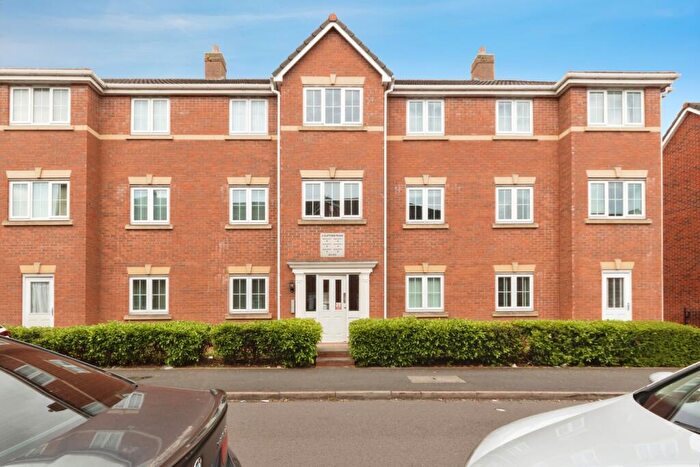 2 Bedroom Flat For Sale In Clifford Road, Birmingham, West Midlands, B11