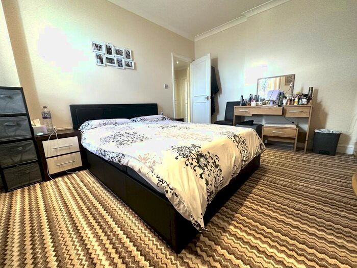 1 Bedroom Flat To Rent In Church Road, Stanmore, HA7