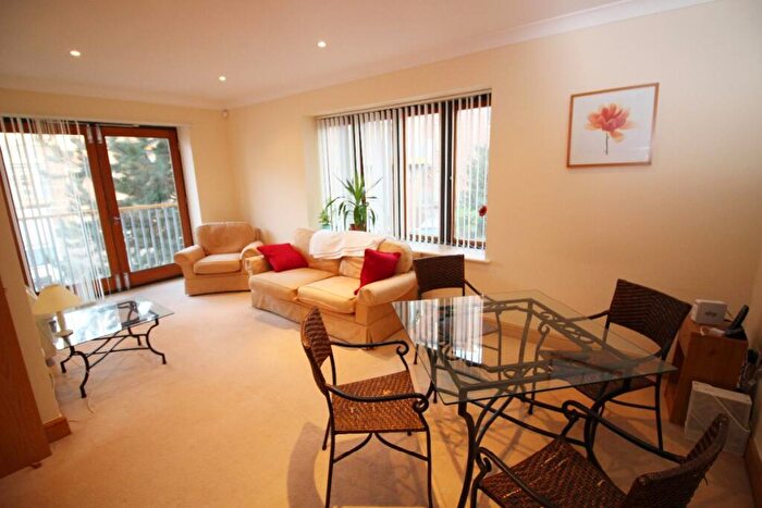 2 Bedroom Apartment To Rent In Foregate Street, CH1