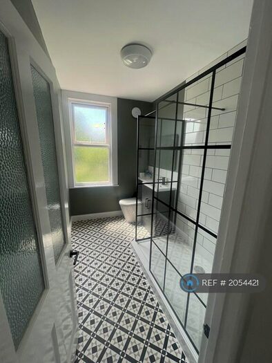 4 Bedroom Terraced House To Rent In Forest Avenue, Bristol, BS16