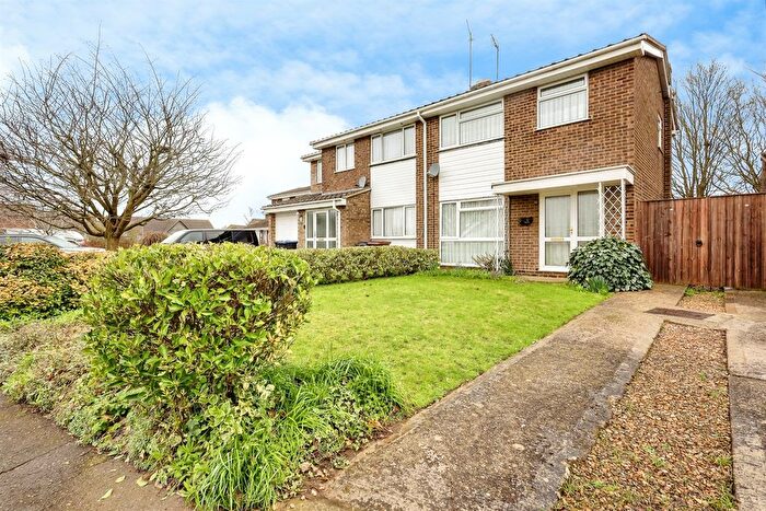 3 Bedroom Semi Detached House For Sale In Rookery Lane, Northampton, NN2