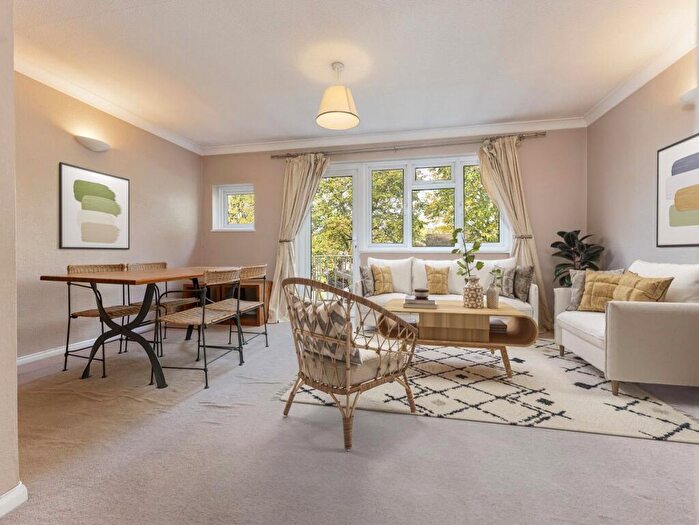 2 Bedroom Apartment For Sale In Overton Road, Sutton, SM2