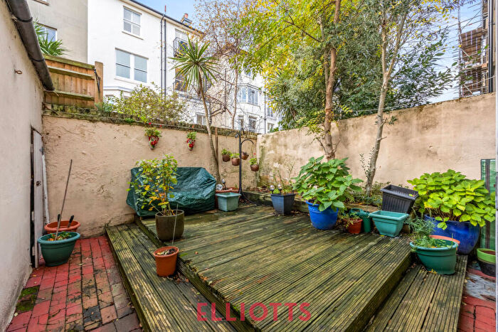 2 Bedroom Apartment For Sale In Hova Villas, Hove, BN3