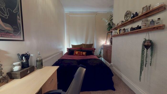 3 Bedroom Terraced House To Rent In Royal Park Avenue, Hyde Park, Leeds, LS6