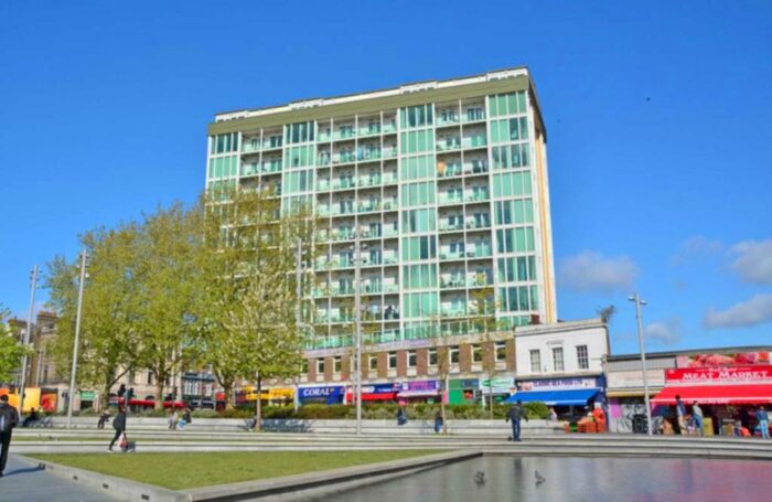 2 Bedroom Apartment To Rent In Maritime House, Greens End, London, SE18