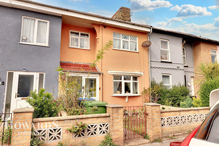 3 Bedroom Terraced House For Sale In Selby Street, Lowestoft, NR32