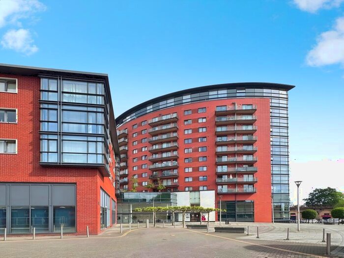 2 Bedroom Apartment To Rent In Marconi Plaza, Chelmsford, CM1