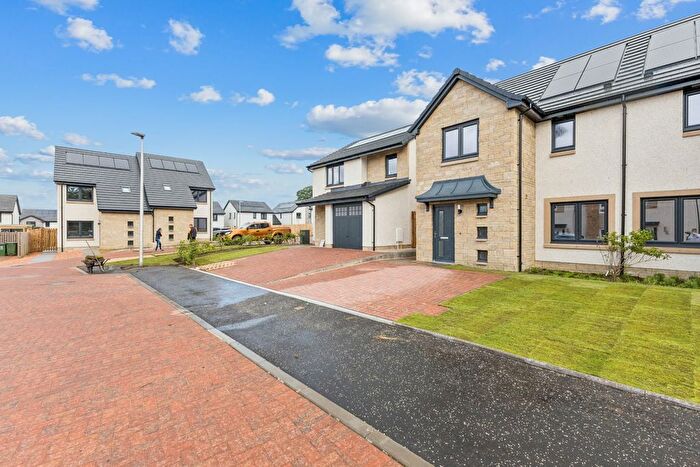 3 Bedroom Semi-Detached House To Rent In Quoich Ave, Creiff, Perthshire, PH7