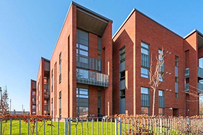 2 Bedroom Flat For Sale In Eglinton Court, G5