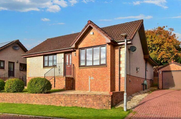 3 Bedroom Detached Bungalow To Rent In Glenalva Court, Kilsyth, G65