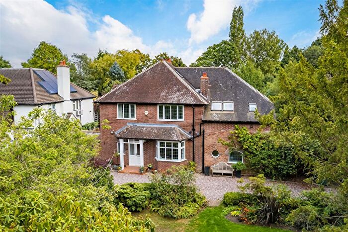 4 Bedroom Detached House For Sale In Carlton Road, Hale, Altrincham, WA15