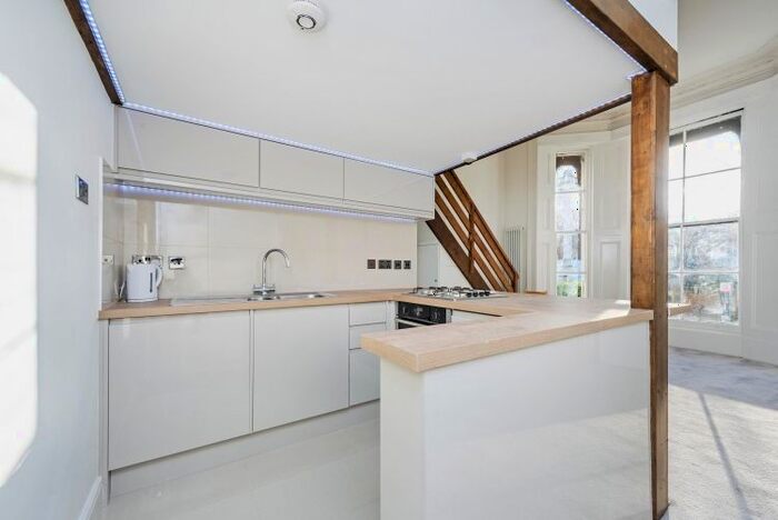 Studio To Rent In Russell Road, London, W14