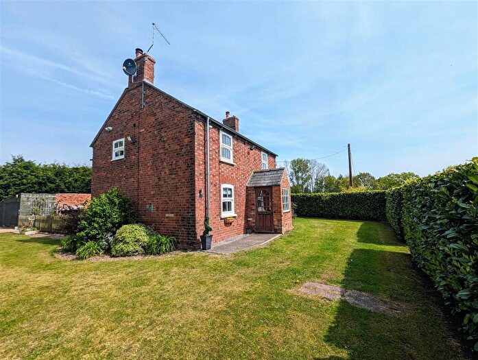 3 Bedroom Detached House For Sale In Church Lane, South Scarle, Newark, NG23