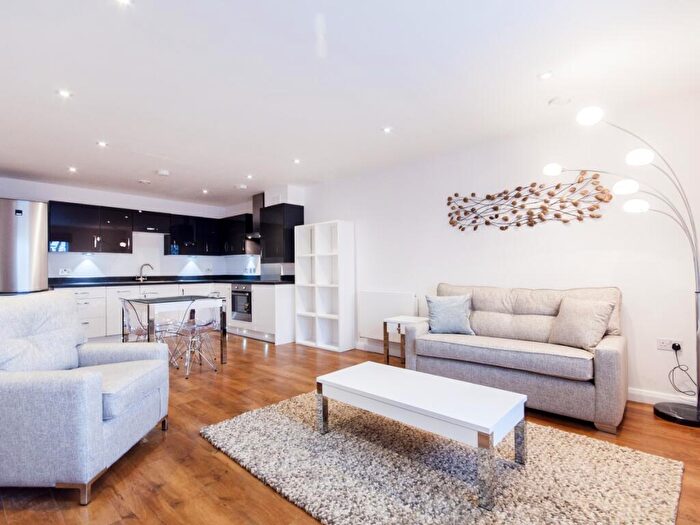 1 Bedroom Apartment To Rent In Mill Street, Central Oxford, OX2