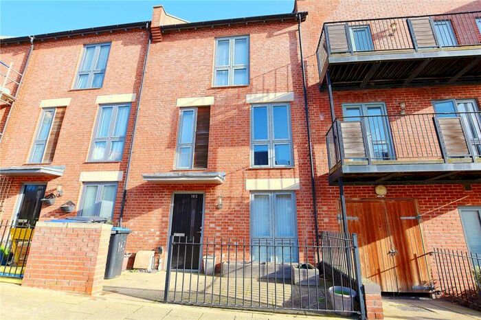 4 Bedroom Terraced House To Rent In High Street, Upton, Northampton, NN5