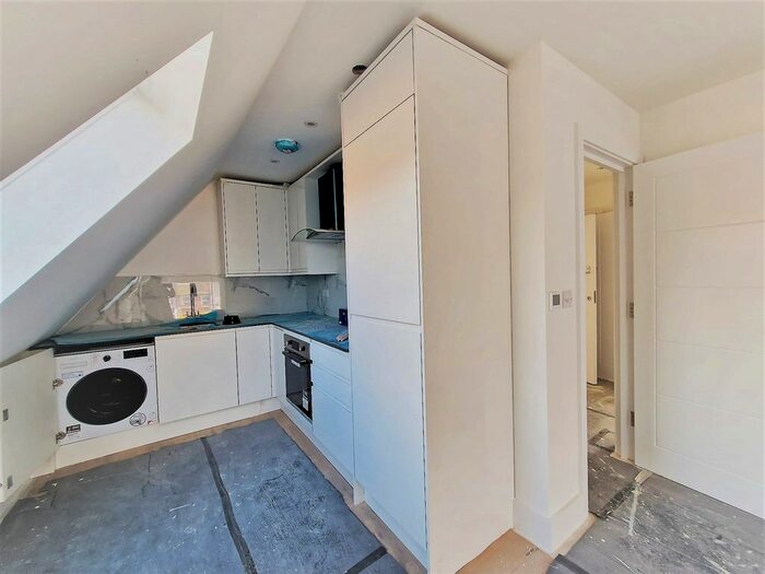 1 Bedroom Flat To Rent In High Road, Harrow, HA3