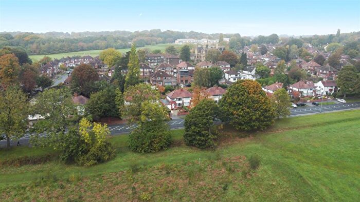 4 Bedroom Semi Detached House For Sale In Stonegate Road, Meanwood, Leeds, West Yorkshire., LS6