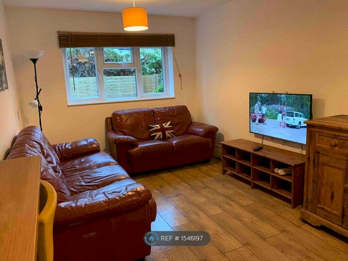 5 Bedroom Terraced House To Rent In Northumberland Road, Coventry, CV1