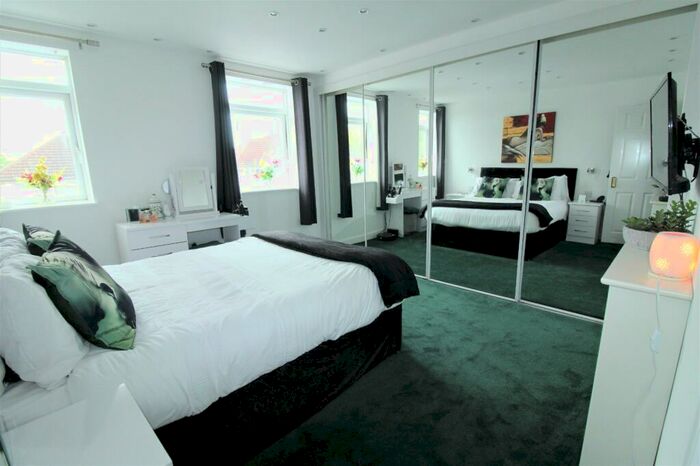 2 Bedroom End Of Terrace House For Sale In Church Road, Yardley, Birmingham, West Midlands, B25