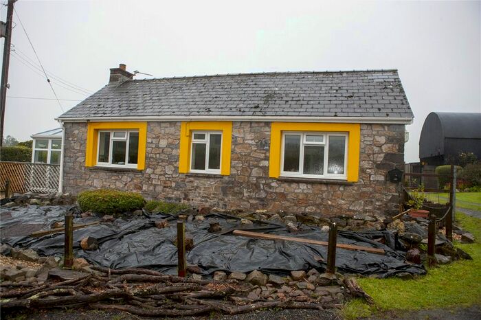 3 Bedroom Bungalow For Sale In Kidwelly, Carmarthenshire, SA17