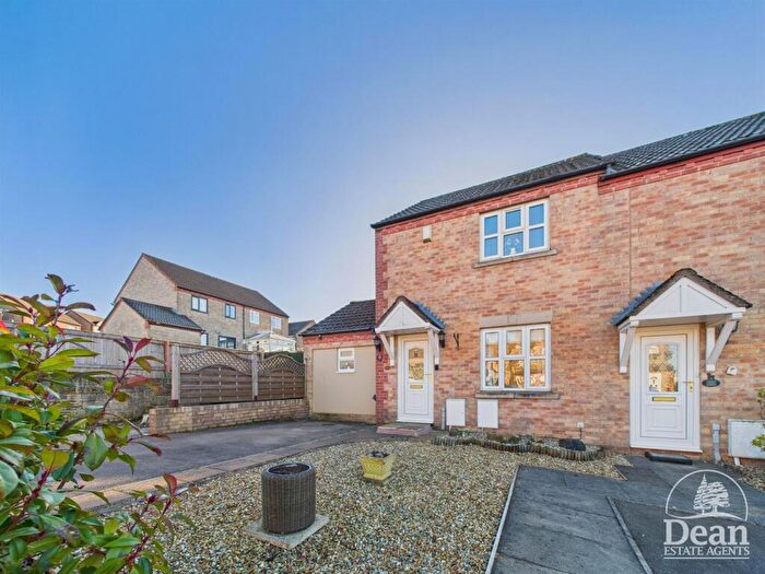 2 Bedroom End Of Terrace House For Sale In Mount Pleasant Road, Cinderford, GL14