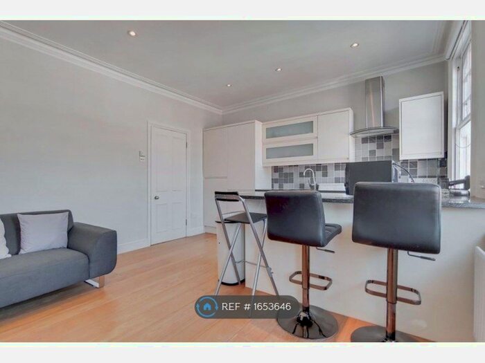 1 Bedroom Flat To Rent In Perham Road, London, W14