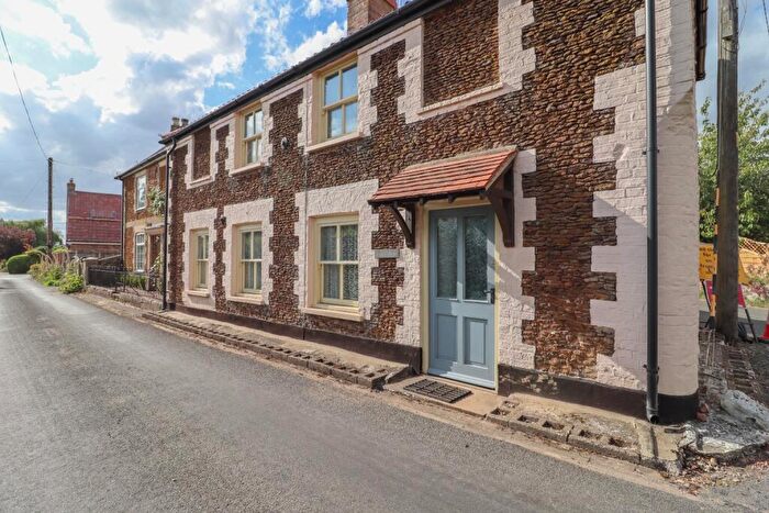 3 Bedroom Semi-Detached House To Rent In Bell Road, Grimston, PE32