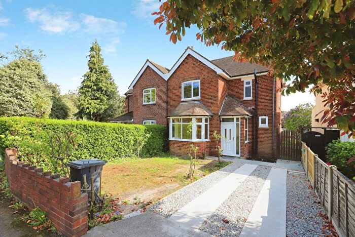 3 Bedroom Semi-Detached House For Sale In Woodward Road, Worcestershire, DY11