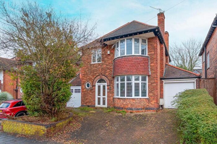 3 Bedroom Detached House For Sale In Repton Road, West Bridgford, Nottingham, NG2