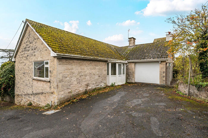 2 Bedroom Bungalow For Sale In Beer Road, Seaton, Devon, EX12