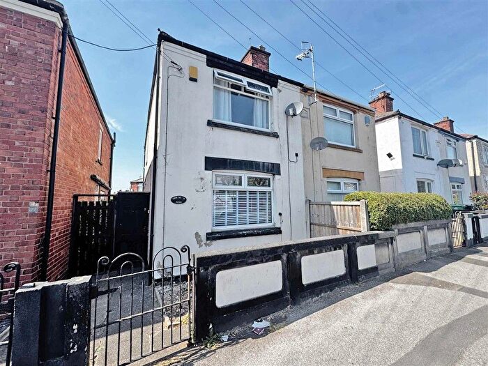 2 Bedroom Semi-detached House For Sale In Ravensworth Road, Nottingham, NG6