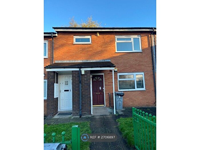 2 Bedroom Maisonette To Rent In Anvil Walk, West Bromwich, B70