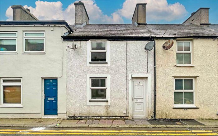 2 Bedroom House For Sale In Bethesda, Bangor, Gwynedd, LL57