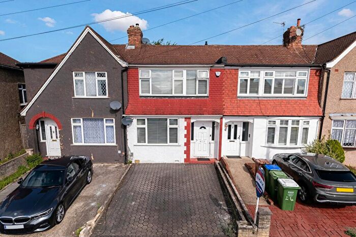 3 Bedroom Terraced House For Sale In Amberley Road, Upper Abbey Wood, London, SE2