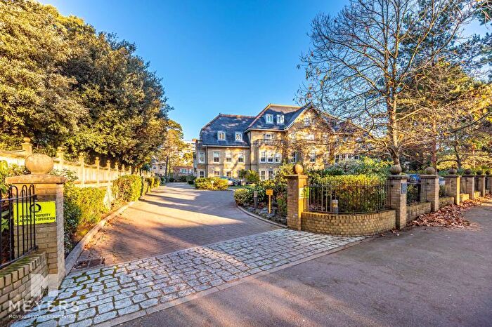 2 Bedroom Flat To Rent In Adelphi Court, Manor Road, Bournemouth, BH1