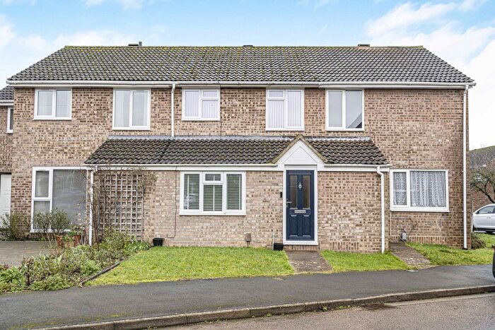 3 Bedroom Terraced House For Sale In Roundham Close, Kidlington, OX5