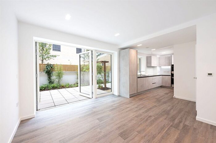 3 Bedroom Mews For Sale In Portobello Square, Cantle Mews, London, W10