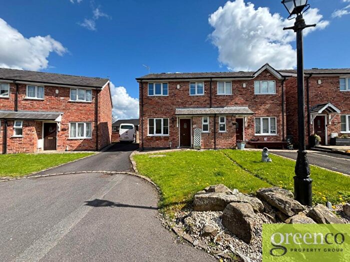 3 Bedroom Semi-Detached House To Rent In Charlton Fold, Little Hulton, Salford, M28
