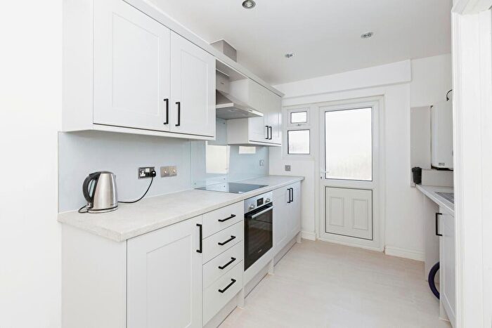 3 Bedroom Terraced House To Rent In Raymond Road, IG2