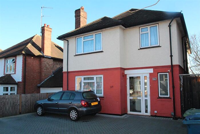 3 Bedroom Maisonette To Rent In Harrow View, Harrow, HA1