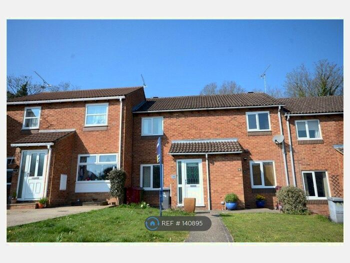 2 Bedroom Terraced House To Rent In Wealden Way, Tilehurst, Reading, RG30