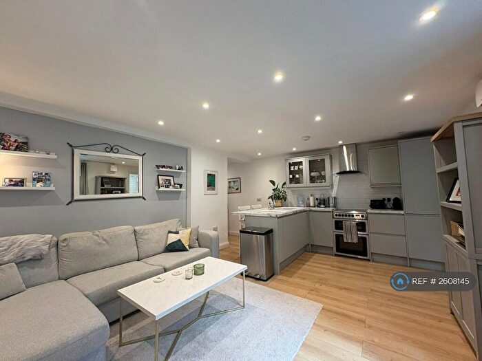 1 Bedroom Flat To Rent In Limes Grove, London, SE13