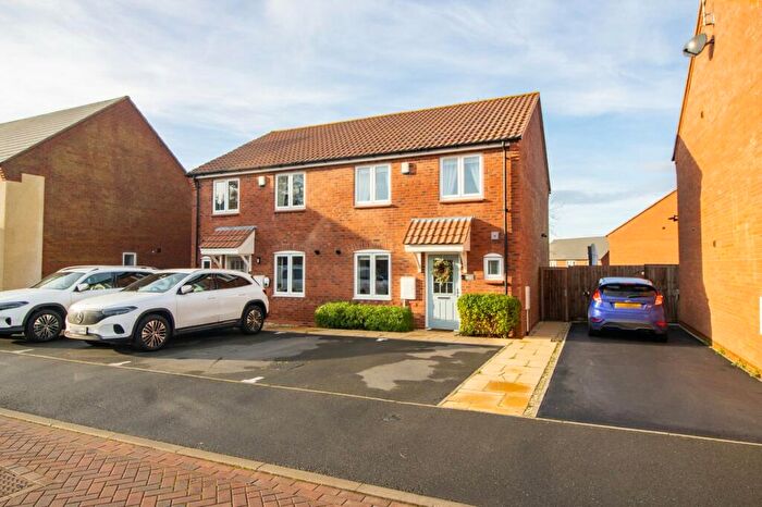 3 Bedroom Semi-Detached House For Sale In Harris Drive, Houghton-on-the-Hill, Leicester, LE7