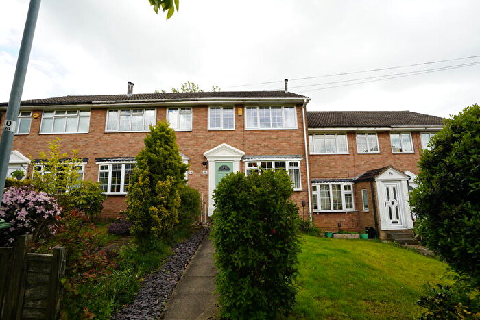 3 Bedroom Terraced House For Sale In Aire Grove, Yeadon, Leeds, LS19