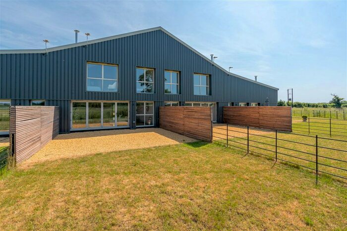 4 Bedroom Barn Conversion For Sale In Malmesbury, SN16