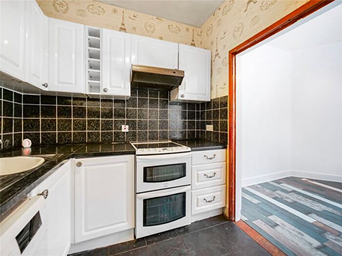 1 Bedroom Flat For Sale In Old Sneddon Street, Paisley, Renfrewshire, PA3