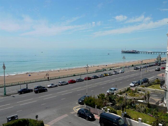 2 Bedroom Flat To Rent In Marine Parade, Brighton, East Sussex BN2