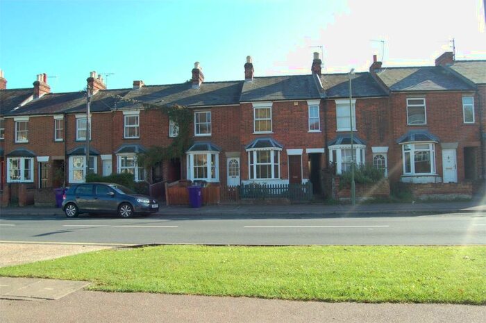 3 Bedroom Semi-Detached House To Rent In Whinbush Road, Hitchin, SG5