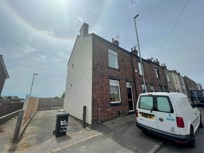 2 Bedroom End Of Terrace House To Rent In Wood Lane, Rothwell, Leeds, LS26